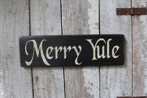 Yule Sign, Christmas Decor Boho, Merry Yule, Yule Holiday, Wood Typography, Yule Decor, Witch Life, White Entryway, Pagan Yule