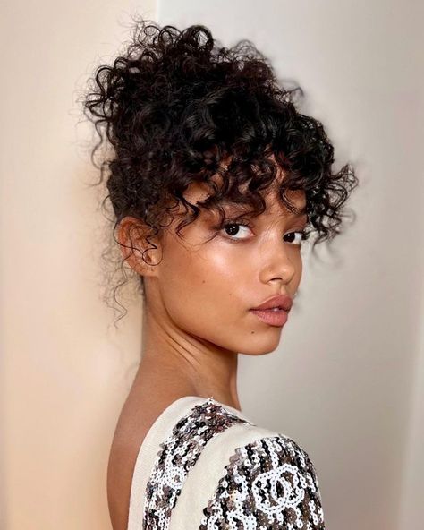 Bangs Gone Wrong, Curly Fringe Hairstyles, Winter Haircut, Whitney Peak, Sister Aesthetic, Curly Hair Fringe, Curly Fringe, High Fashion Hair, Curly Bun Hairstyles