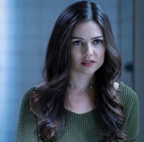 The Originals Davina, Dani Campbell, Tell Me A Story, Davina Claire, Danielle Campbell, Europe Fashion, Fan Fiction, Girl Crushes, Woman Face