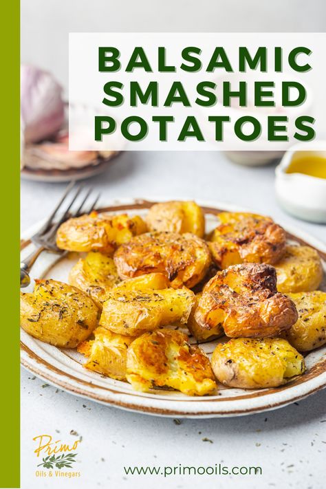 Balsamic Potatoes, Balsamic Recipes, Balsamic Recipe, Smashed Potatoes Recipe, Homemade Coleslaw, Holiday Side, Smashed Potatoes, Easy Summer Meals, Holiday Side Dishes