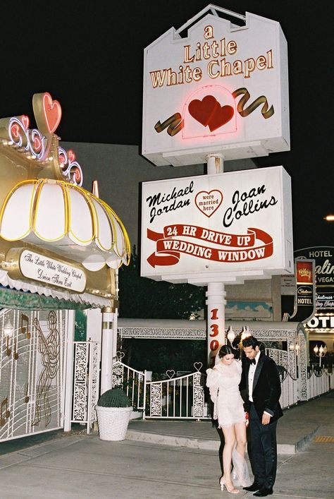 Vegas Wedding On Film, Chic Vegas Wedding, 50s Vegas Wedding, Vegas Wedding Outfit Ideas, Vegas Wedding Vintage, Little White Chapel Vegas Aesthetic, Elopement Tattoo, Elopement Ideas Dress, Vegas Wedding Theme