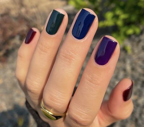 Crystal Manicure, Multicolored Nails, Fall Nail Ideas, Mens Nails, Manicure Inspiration, Warm Clothes, Classic Nails, Nail Swag, Gradient Nails