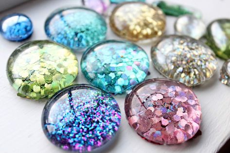 Glitter Magnets, Glass Magnets, Diy Glitter, Glitter Crafts, Glitter Girl, 15 Diy, Glitter Diy, Easy Diy Crafts, 365 Days