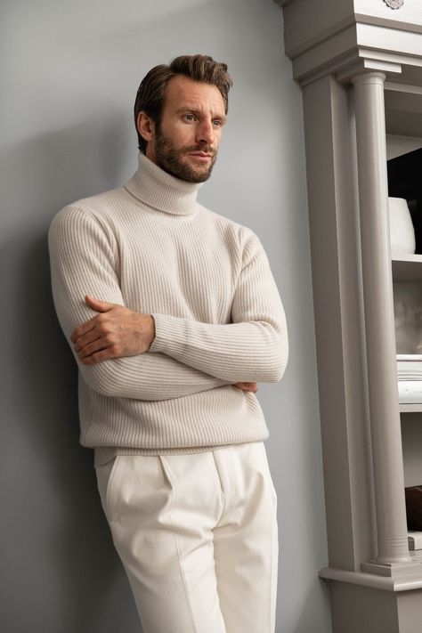 Turtle Neck Outfit Men Casual, White Turtle Neck Outfit, Turtle Neck Outfit Men, High Neck Outfit, White Turtleneck Outfit, Turtleneck Outfit Men, Trousers Outfit Men, Christmas Fashion Outfits, Turtle Neck Men