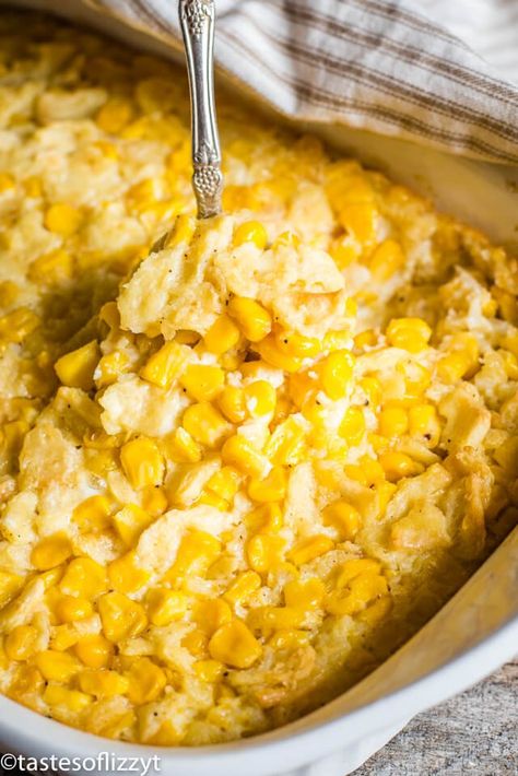 scalloped corn in a casserole dish Baked Corn Recipes, Scalloped Corn Casserole, Easy Vegetable Side Dish, Scalloped Corn, Easy Corn Casserole, Corn Recipes Side Dishes, Easy Vegetable Side Dishes, Corn Casserole Recipe, Vegetable Side Dish