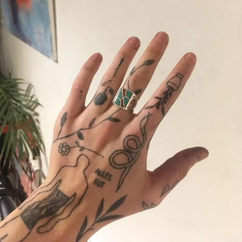 NATURE IS WATCHING on Instagram: �“handpoked some branches for the vase on myself. 🏺🌿 / / / #handpoke #stickandpoke #ignorantstyletattoo #machinefree #fingertattoo…” Hand Tattoos Masc, Jaguar Hand Tattoo, Nature Hand Tattoo, Tattoo Main, Icarus Tattoo, Traditional Hand Tattoo, Horrible Tattoos, Ignorant Style Tattoo, Master Tattoo