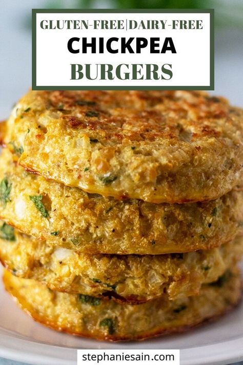 Vegetarian Burger Patties, Burger Vegetarian, Vegetarian Burger Recipe, Vegetarian Burgers, Chickpea Burgers, Chickpea Patties, Chickpea Burger, Veggie Burgers Recipe, Burger Patties