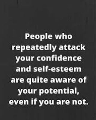 Ive found people attack only those they feel are a threat ....or those they dont feel deserve the accolades they are given dont let anyone steal your shine Belittle Quotes, Quotes Confidence, Insecure People, Quotes About Moving, Truths Feelings, Truth Ideas, Negative People, Quotes Deep Meaningful, Super Quotes