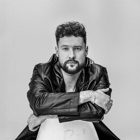 Tom Grennan, Calum Scott, Lauren Mayberry, Jake Bugg, Elle King, Photo Cover, Mountain Music, Alan Walker, Bbc Radio