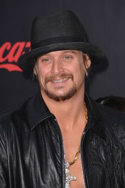 What did I say about those gorgeous blue eyes? Kid Rock Musician, Sheryl Crowe, Kid Rock Picture, Kid Rocks, Secret Crush, Love My Man, Kid Rock, Baby Cowboy, Rock Concert