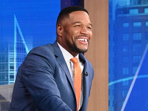 Why Michael Strahan Has Been Absent from 'GMA' This Week - NewsBreak Meghan Markle Pregnant, 2023 Taylor Swift, Obama Daughter, Chuck Lorre, Ginger Zee, Vanna White, Sasha Obama, Parade Dress, Jenna Bush