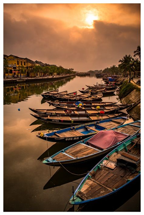 Hoi An Old Town, Sunrise Tattoo, Hoian Vietnam, Ancient Vietnam, Hoi An Vietnam, Vietnam Voyage, Vietnam Tours, Photography Workshop, Danang