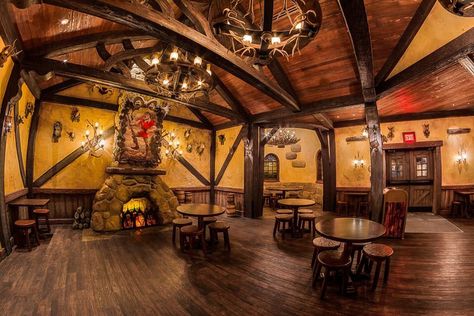 Gaston's Tavern Rustic Tavern Decor, Tavern Kitchen Decor, Tavern Dining Room, Fantasy Tavern Decor, Tavern Room Ideas, Tavern Astethic, Old Tavern Aesthetic, Gaston Tavern, Diy Tavern