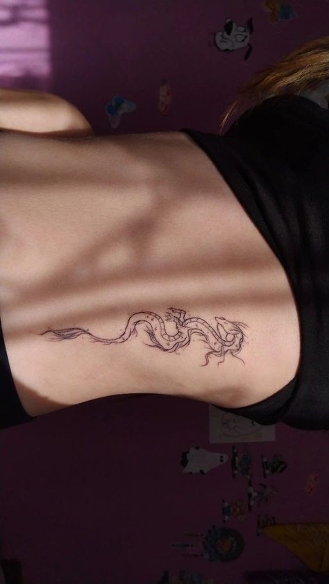 Small Tattoos To Hide From Parents, Abdomen Tattoos Women, Mini Hip Tattoos, Minimalist Dragon Tattoo, Lining Tattoo, Tattoo Stomach, Pisces Tattoo, Small Dragon Tattoos, Rib Tattoos For Women