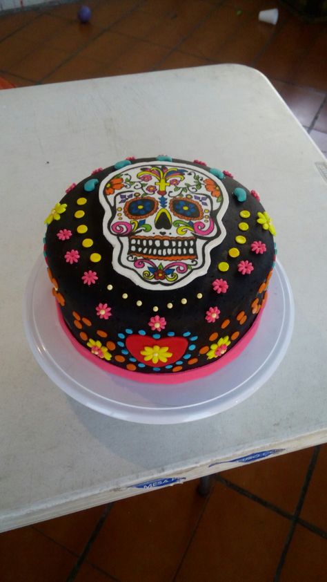 Day Of The Dead Cake, Skull Cake, Baking Art, Ideas Cumpleaños, Cake Day, Día De Muertos, 8th Birthday, Shower Cakes, Baby Shower Cakes