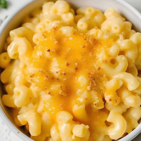 Copycat Chick-fil-A Mac and Cheese Recipe - Insanely Good Crockpot Mac And Cheese Recipe, Oven Roasted Root Vegetables, Crockpot Mac N Cheese Recipe, Easy Mac N Cheese Recipe, Mac And Cheese Recipes, Mac And Cheese Casserole, Crockpot Mac And Cheese, Easy Mac And Cheese, Lo Mein Recipes