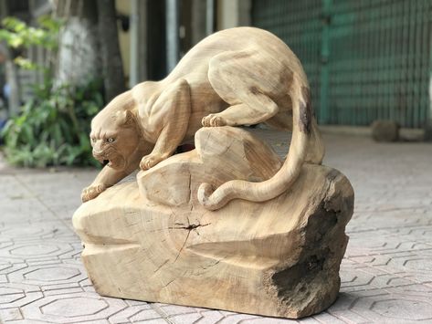 Anime Sculpture, Pig Sculpture, Hand Carved Walking Sticks, Panther Art, Big Cats Art, Chainsaw Carving, Fish Sculpture, Carving Art, Animal Sculpture