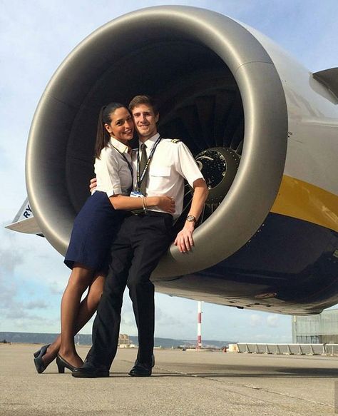 Couple goals When you are a couple and you fly for the same airline, on the same aircraft, on the same flight! Ryanair Boeing B737-800 pilot @cyprienlesage and his girlfriend(Ryanair Cabin Crew) @marinapedetti at Marseille intl. Airport before their next flight. Tag your boy/girlfriend below with whom you would love to work together in the sky #InstagramAviation Flight Photo Ideas, Couple Fake Story, Roi Mohamed 6, Flight Attendant Costume, Pilot Uniform, Boy Girlfriend, Airplane Flight, Flight Attendant Uniform, German Beauty