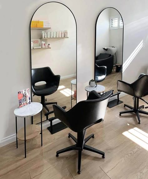 Hair Stations Ideas, Home Based Salon Ideas Small Spaces, Double Suite Salon, Small Salon Aesthetic, 2 Chair Salon Suite, Black And White Salon Ideas, Hair Salon Studio Decor, Minimalist Salon Design, Small Hair Salon Decor