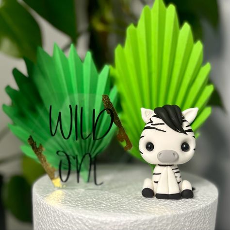 Cute edible Zebra cake topper, personalised cake topper plaque, sugarpaste fondant, jungle theme cake topper package. Jungle Theme Cake Topper, Zebra Cake Topper, Jungle Theme Cake, Jungle Theme Cakes, Edible Toppers, Zebra Cake, Personalised Cake, Edible Glue, Cocktail Sticks