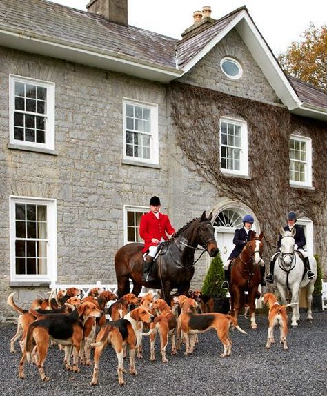 English Country Estate, English Culture, English Horse Riding, British Country House, English Country Manor, Country Style Interiors, Equestrian Estate, Hunting Life, Equestrian Helmets