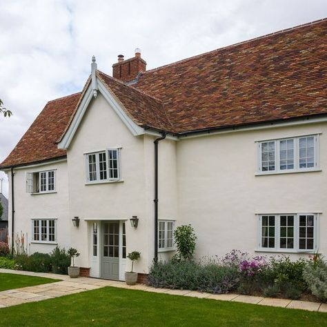 House With White Windows, Rendering Ideas, White Cottages, Rendered Houses, Exterior House Renovation, Kerb Appeal, Outdoor Window, Beech Tree, Front House