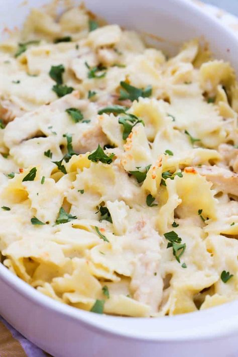 Chicken Alfredo With Bowtie Pasta, Fettucini Alfredo Casserole Recipe, Bow Tie Chicken Alfredo, Chicken For Company Dinner Parties, Bow Tie Pasta Recipes Chicken Alfredo, Chicken Alfredo Bowtie Pasta, Canned Chicken Alfredo Recipes, Alfredo Casserole Recipes, Alfredo Casserole