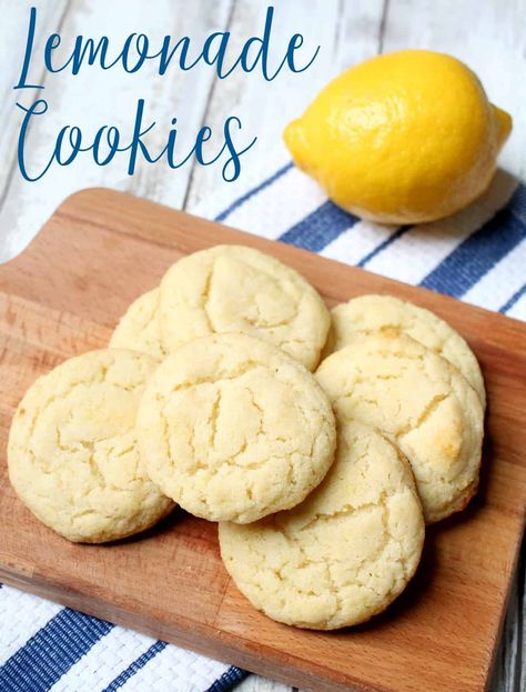 Lemonade Cookies Recipe, Puding Pisang, Lemonade Cookies, Soft Sugar Cookie, Sugar Cookies With Sprinkles, Blueberry Cookies, Lemon Sugar Cookies, Sugar Cookie Icing, Soft Sugar