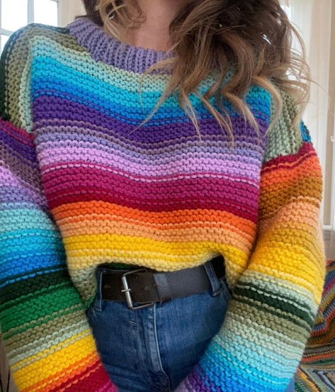 Weekend Sweater, Pull Mohair, Crochet Shrug Pattern, Chunky Knitting Patterns, Crochet Sweater Pattern Free, Beginner Knitting, Simple Sweaters, Chunky Knitting, Rainbow Sweater