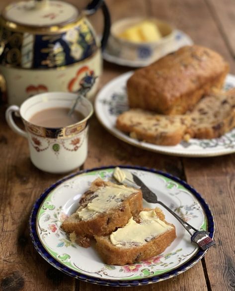 Sunday Tea, Stem Ginger, Tea Loaf, Rustic Food, Loaf Cake Recipes, Tea Bread, Cake Wraps, Love Tea, British Bake Off