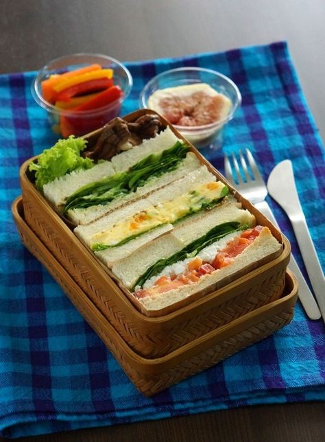 Sandwich Bento, Japanese Food Bento, Japanese Lunch Box, Bento Box Ideas, Japanese Lunch, Bento Lunches, Bento Ideas, Bento Recipes, Japanese Bento