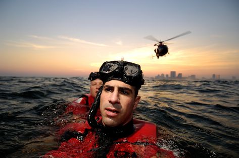 US-Coast-Guard_Rescue_285.tif | JOE MCNALLY PHOTOGRAPHY Joe Mcnally Photography, Jay Maisel, Joe Mcnally, Men’s Journal, Coast Guard Rescue, American Photo, Environmental Portraits, Us Coast Guard, Business Portrait