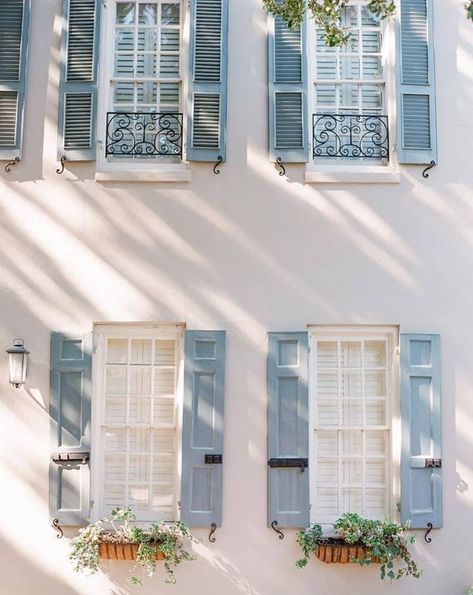 Era Victoria, Blue Shutters, Baby Blue Aesthetic, Light Blue Aesthetic, Casa Exterior, Window Boxes, House Inspo, Blue Aesthetic, The Window