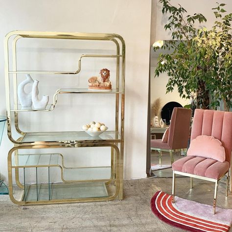 Milo Baughman Dining Table, Milo Baughman Etagere, Brass Etagere Bookcase, Milo Baughman Sofa, Extravagant Homes, Milo Baughman, Apartment Decor Inspiration, House Inspo, Ladder Decor