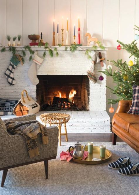 Scandinavian Decor Living Room, Schoolhouse Electric, Christmas Mantel, Holiday Plaid, Jolly Holiday, Living Room Scandinavian, Boho Christmas, Christmas Mantels, Comfort And Joy