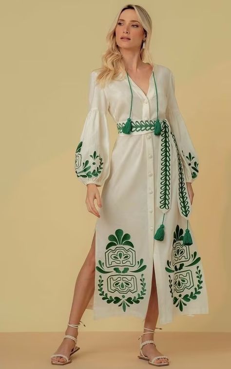 Rock Dress, Resort Casual, Kaftan Designs, Mode Kimono, Boutique Dress Designs, Fashionista Clothes, Looks Street Style, Designer Dresses Indian, Embroidery Fashion