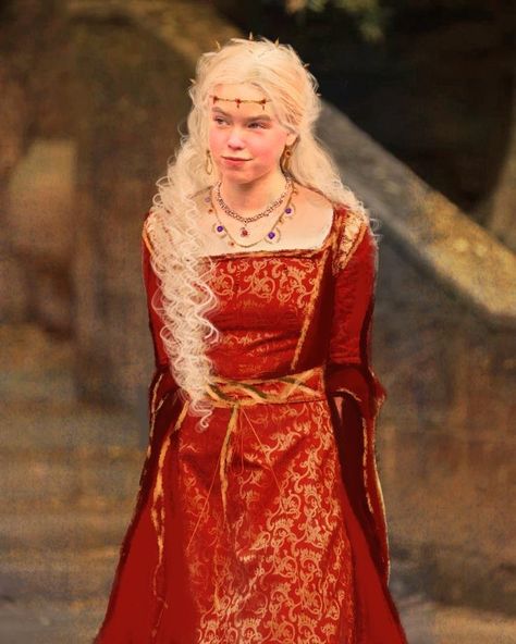 Game Of Thrones Dress, Daena Targaryen, Dragons Clothes, A Dance With Dragons, Anime Black Hair, Old Fashion Dresses, Rhaenyra Targaryen, Game Of Thrones Art, Asian Babies