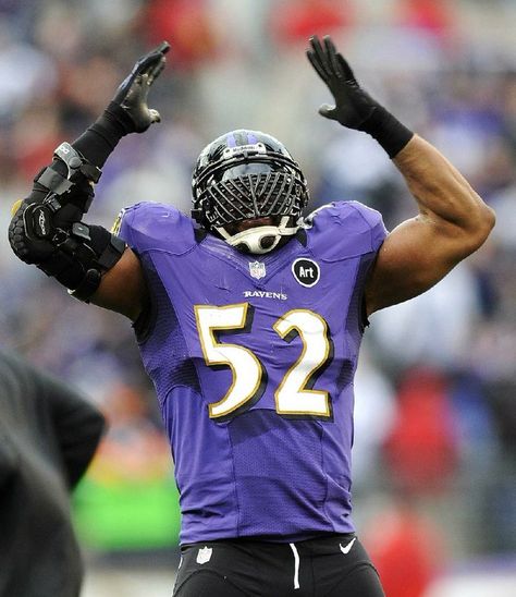 FB_Helmet_Guy on X: "Scary or crazy player thread. In the spirit of Halloween, I'm looking for scary/crazy athletes from any sport who struck fear in their opponents. Who you got? Mine 👇 https://t.co/eZrHKFGhy6" / X Ray Lewis Wallpapers, Ray Ray, Sports Predictions, Ray Lewis, Ravens Football, Football Is Life, Last Game, Jordan Basketball, American Football Players