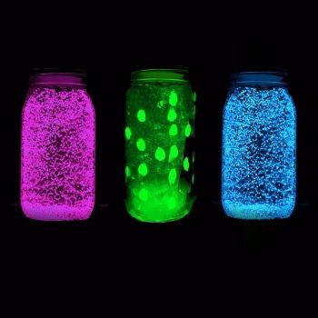 Cómo hacer frascos fluorescentes. Hand Claws, Childrens Crafts, Car Painting, Craft Tutorials, Unique Artwork, Sanding, Flower Vases, Fun Crafts, Reusable Water Bottle