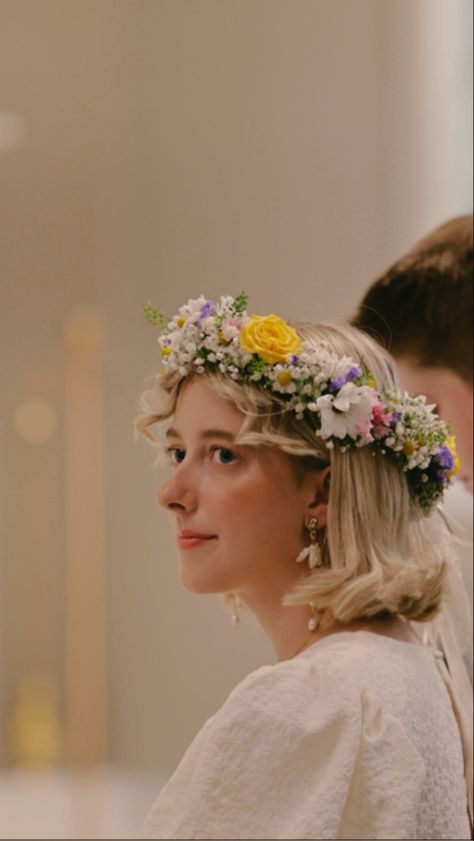 Short Bridal Hair Flower Crown, Flower Crown Wedding Dress, Brides With Flowers In Hair, Spring Flower Crown Wedding, Short Wedding Hair Flowers, Short Hair Wedding Styles Veil, Bride Crown Flower, Short Hair Wedding Styles Flower Crown, Wildflower Wedding Hair Updo