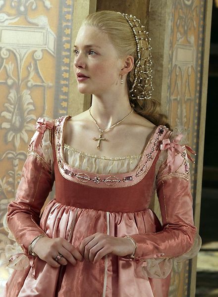 The Borgias vs. Borgia: Faith, Fear, and Fashion – Borgias Costumes, Holliday Grainger, Lucrezia Borgia, The Borgias, Jeanne Lanvin, Medieval Dress, Period Costumes, Historical Costume, Historical Dresses