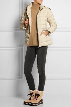 Sorel Tivoli Boots Outfit, Sorel Outfit, Apres Ski Outfits, Sorel Tivoli, Gucci Sweater, Michael Kors Backpack, Skiing Outfit, Cold Weather Outfits, Rubber Boots