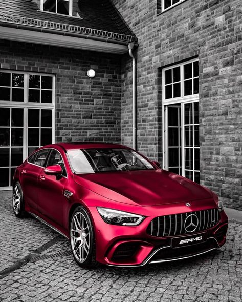 Red or Blue? Luxury cars with sporty designs. Everyone's dream car, including you. #luxurycars #coolcars #cars Mercedes Auto, Luxe Auto's, Carros Bmw, Luxurious Cars, Mercedes Maybach, Mercedes Car, Mercedes Benz Cars, Benz Car, Best Luxury Cars