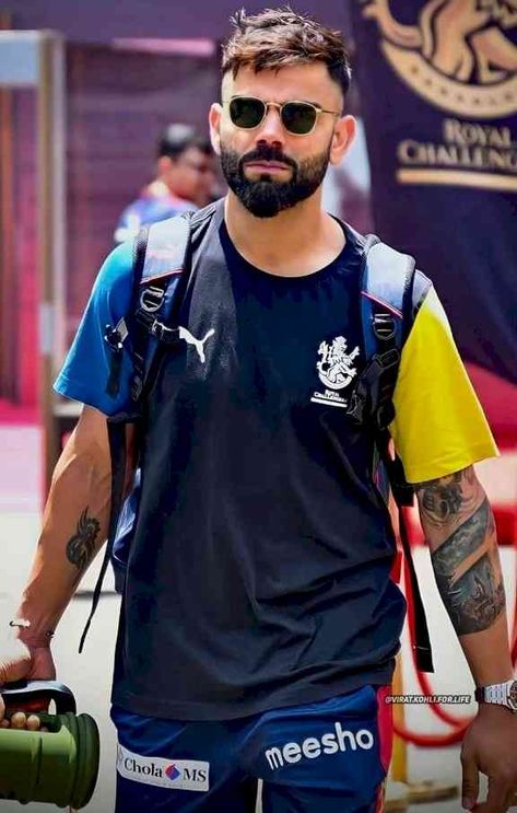 Virat Kohli Body, Virat Kohli Beard, Akshay Kumar Style, Virat Kohli Portrait Photography, Virat Kohli Hairstyle, Virat Kohli And Anushka, Ab De Villiers Photo, Virat And Anushka, New Hair Look