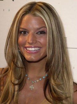 The 15 Best Hairstyles of the Past Decade 2000 Hairstyles, Jessica Simpson Hair, Blonde Lowlights, Dramatic Hair, Athletic Hairstyles, Undercut Hairstyles, Elegant Hairstyles, Celebrity Hairstyles, Layered Hair