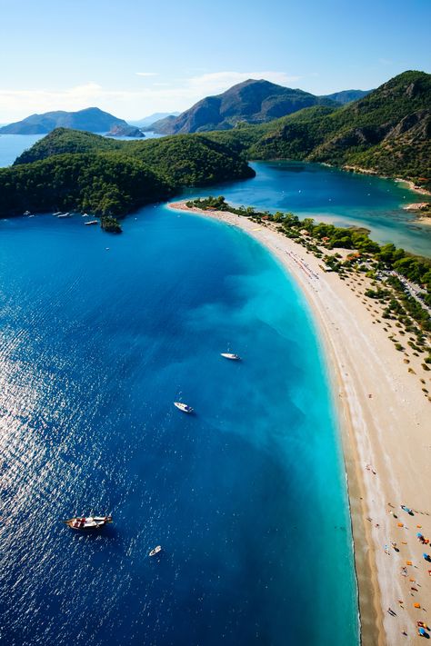 Turkey Beach, Fethiye Turkey, Sailing Holidays, Beach Illustration, Sailing Trips, Marmaris, Turkey Travel, Boat Trips, Beautiful Places To Travel