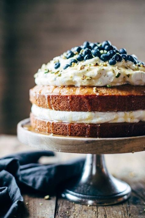 Blueberry Orange Brunch Cake with Agave and Pistachios! AMAZING cake made with olive oil, a whole orange, real whipped cream, blueberries, and pistachios! Whole Orange Cake, Blueberry Orange, Fancy Brunch, Brunch Cake, Creative Cupcakes, Slow Cooker Desserts, Blueberry Recipes, Dessert Cake, Orange Cake