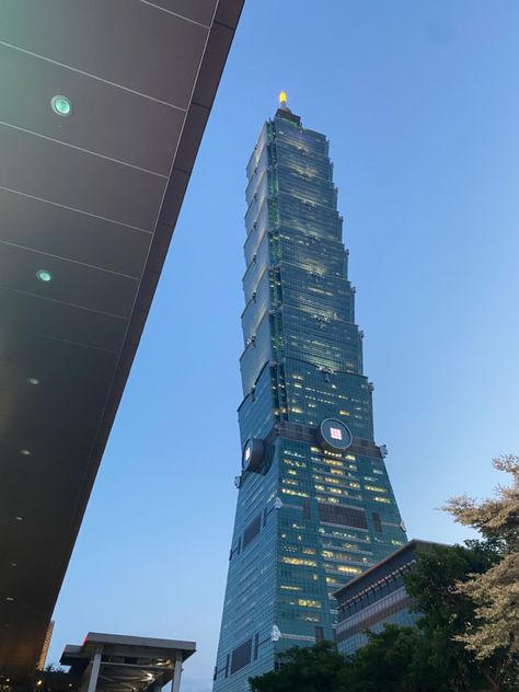 #taiwan #travel #aesthetic #asia #taipei #101 #taipei101 #building #architecture Taiwan Travel Aesthetic, Taipei Taiwan Aesthetic, Taipei Aesthetic, Taiwan Apartment, Taiwan Aesthetic, Taiwan Outfit, Taiwan Photography, China Aesthetic, Travel Taiwan