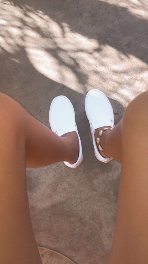 Vans Classic Slip On Outfit, Platform White Slip On Vans, White Casual Vans Slip-on Sneakers, Sporty White Vans Slip-on Sneakers, White Slip-on Vans Sneakers, White Low-top Vans Slip-ons, Outfit Ideas With Vans, Vans Slip Ons, Slip On Outfit