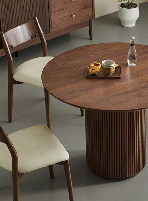 Circular Dining Room Table, Brown Wood Dining Table, Pedestal Dining Room Table, Dinning Table Set, Round Table And Chairs, Dining Table Brown, Circular Dining Table, Round Dining Room Table, Round Kitchen Table